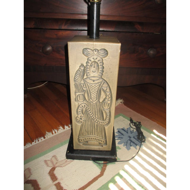 Gustavian (Swedish) Mid-Century Swedish Man & Woman Design Ceramic Table Lamp For Sale - Image 3 of 11