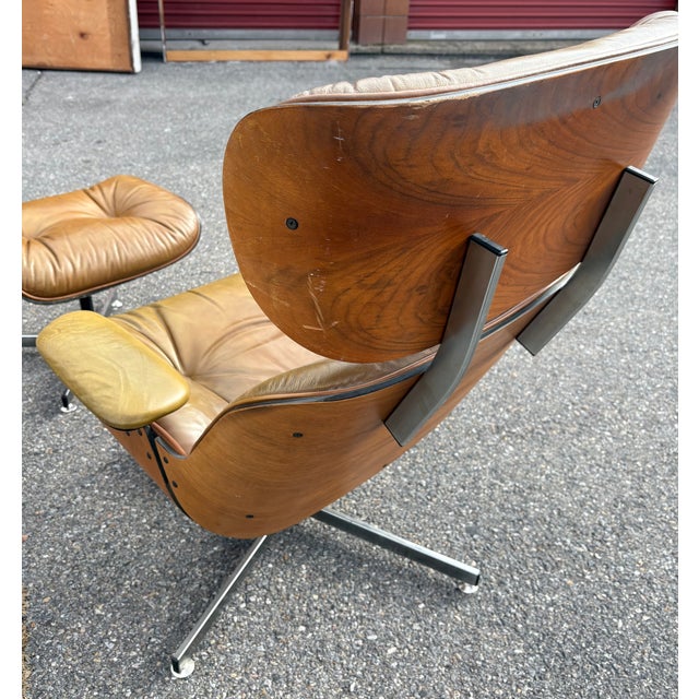 Mid-Century Modern Mid-Century Modern Eames-Style Selig Lounge Chair and Ottoman For Sale - Image 3 of 14