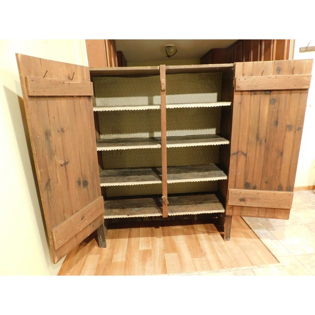 Early 20th Century Primitive Pine Cabinet – Jelly Cupboard, Barn Board Construction For Sale - Image 4 of 18