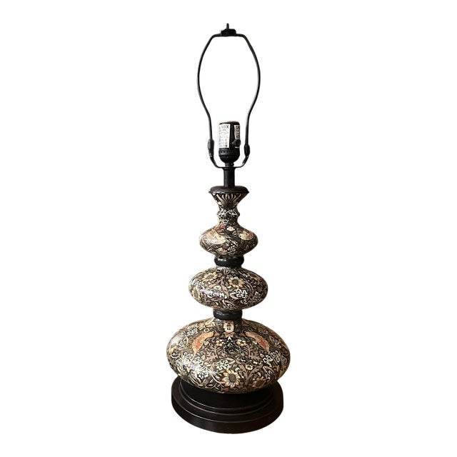 Willliam Morris Iconic "Strawberry Thief Pottry Barn Brand Table Lamp For Sale