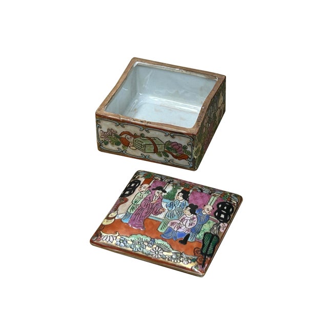 Rose 3.75" Oriental Famille Rose Color Graphic Porcelain Square Box For Sale - Image 8 of 9
