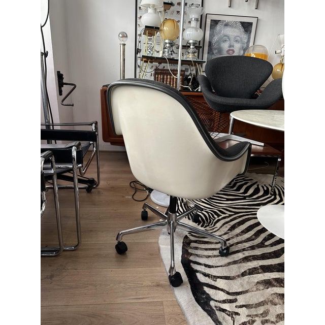 Loose Cushion Armchair by Charles & Ray Eames for Herman Miller, 1970 For Sale - Image 6 of 8