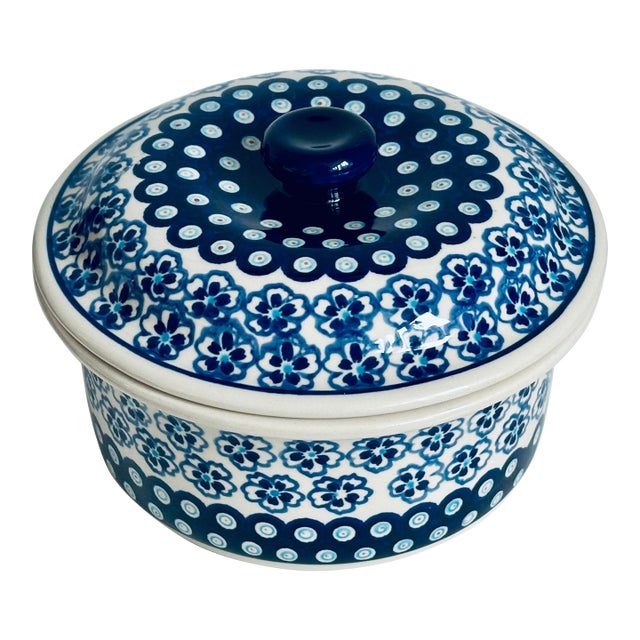 1960s Hand Painted Folk Art Boleslawiec Stoneware Pottery Bowl With Lid Made in Poland For Sale