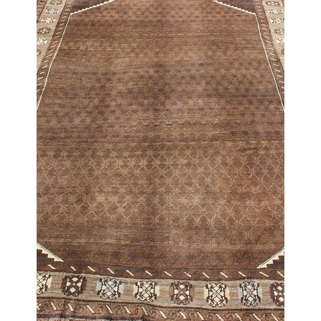 Mid 20th Century Vintage Turkish Kars Rug With a All-Over Lattce Design in Brown Tones For Sale - Image 5 of 11