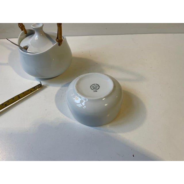 1960s Blue Marmelade and Sugar Bowl in Porcelain and Bamboo by Henning Koppel for Bing & Grondahl, 1960s, Set of 3 For Sale - Image 5 of 7