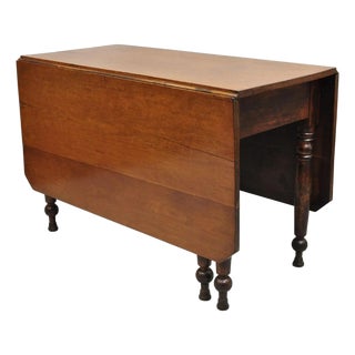 Antique American Colonial Cherry Wood Gateleg Drop Leaf Farmhouse Dining Table For Sale