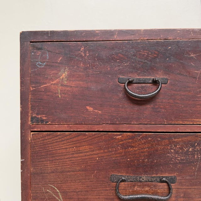 Contemporary Authentic Japanese Tansu Storage Chest with 5 Drawers, 1900s For Sale - Image 3 of 13