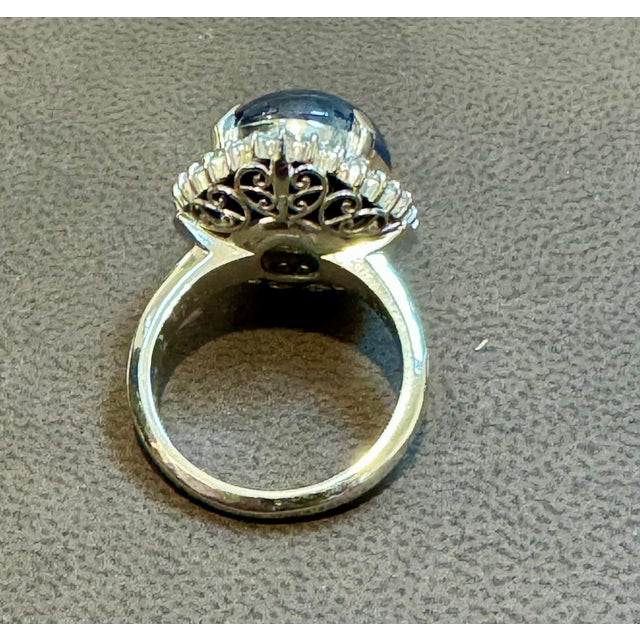 Blue 16.83 Ct Natural Sapphire Cabochon & Diamond Ring in Platinum Size 7 For Sale - Image 8 of 18