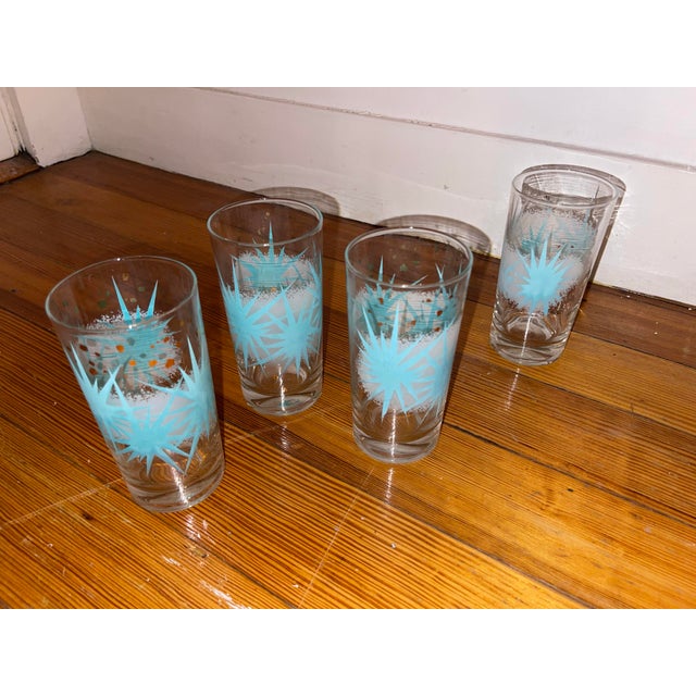 1950s Mid-Century Modern Turquoise and Gold Atomic Style Glasses- Set of 4 For Sale - Image 4 of 4