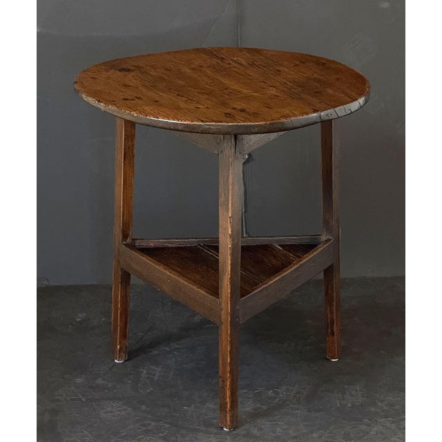 Brown English Cricket Table of Patinated Oak From the Georgian Era For Sale - Image 8 of 9