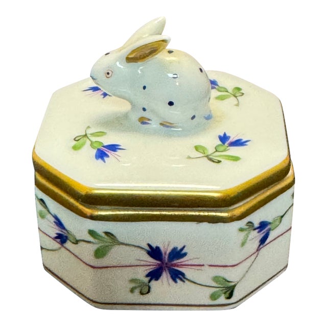 Vintage Herend Blue Garland Bunny Rabbit Porcelain Hand Painted Trinket Box 6020 For Sale