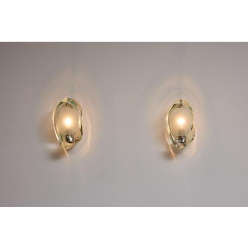 2093 Wall Sconces by Max Ingrand for Fontana Arte, 1961, Set of 2, in Very Good conditions. Designed 1960 to 1969 I have...