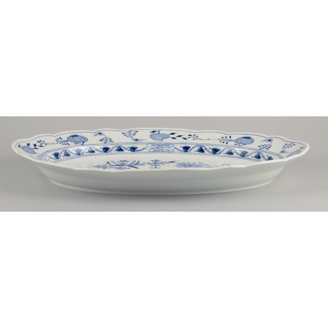 Large German Blue Onion Pattern Serving Platter from Meissen, 1890s For Sale - Image 3 of 9