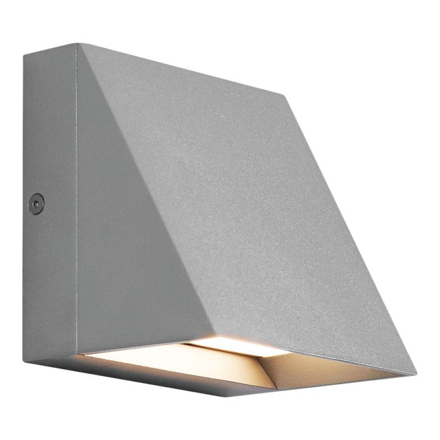 Visual Comfort Modern Pitch Single Outdoor Wall LED Silver For Sale