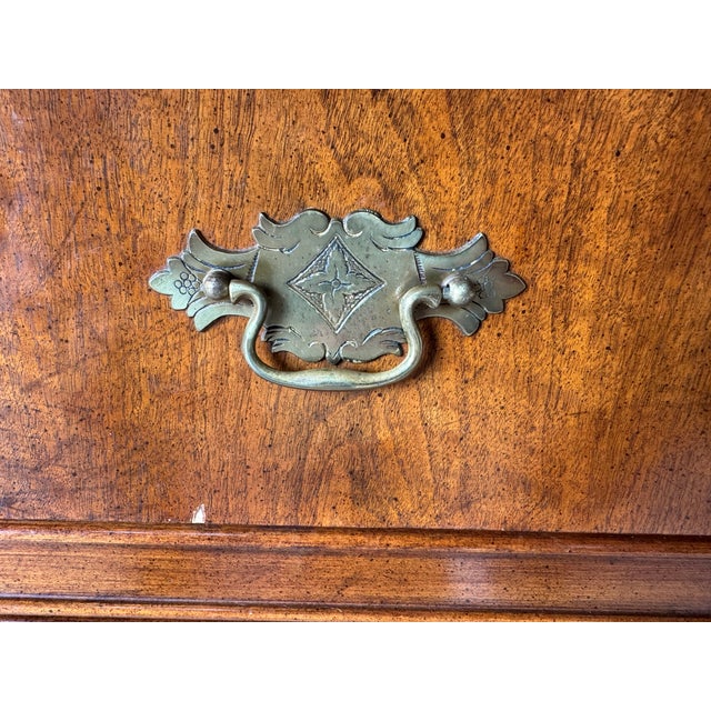 Pair of Ray O’Donnell Interiors Two-Drawer Nightstands – Solid Wood Bombe For Sale - Image 12 of 18