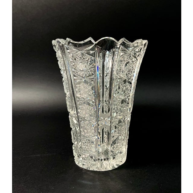 Mid-Century French Crystal Vase in the style of Baccarat, 1940s For Sale - Image 9 of 11