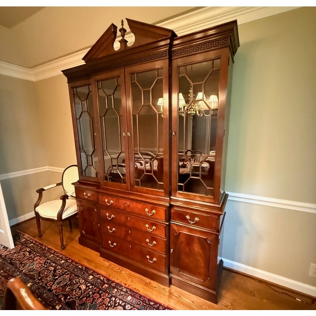 Stickley Furniture Flame Mahogany Georgian Breakfront For Sale - Image 12 of 12