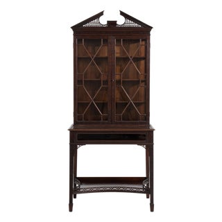 19th Century Fine Chippendale Vitrine For Sale