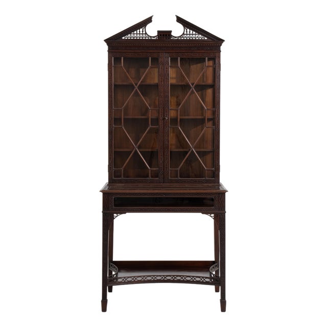19th Century Fine Chippendale Vitrine For Sale