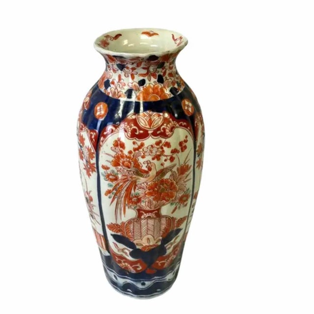 Japanese 19th Century Japanese Imari Porcelain Vase, Hand-Painted For Sale - Image 3 of 7