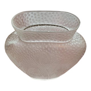 1920s French Art Deco Frosted Glass Vase by Etablissements Leune For Sale
