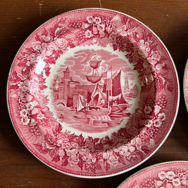 Shabby Chic A Fine Set of 5 Vintage Wedgwood “Ferrara” Red Transferware Plates, 1960's For Sale - Image 3 of 12