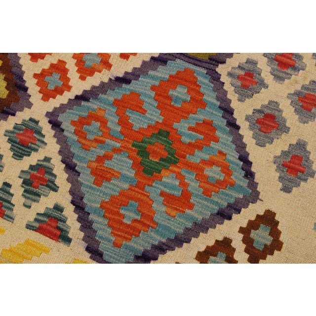 Shabby Chic Kilim Red Hand-Woven Wool Rug -5′9″ × 7′6″ For Sale In New York - Image 6 of 8