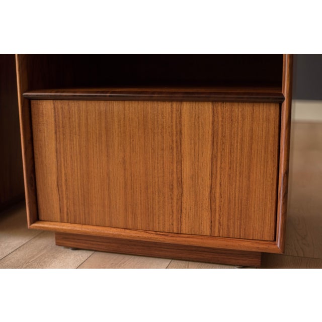 Vintage Pair of Rosewood Danish Modern Bedside Table Nightstands For Sale - Image 13 of 18