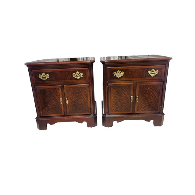 Chippendale Drexel Chippendale Mahogany Flame Nightstands For Sale - Image 3 of 7