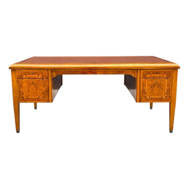 1920s French Art Deco Desk With Finely Inlaid Leather Top For Sale