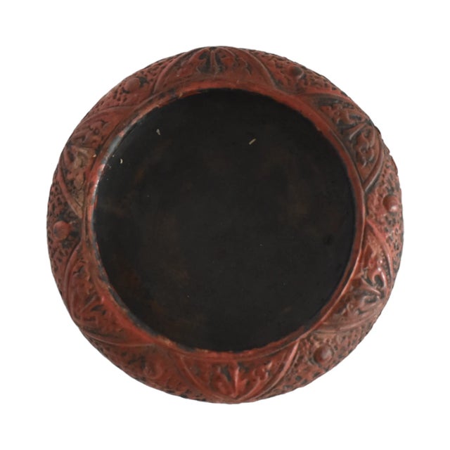 Early 20th Century Vintage Japanese Tokanabe Ware Footed Red Bowl For Sale - Image 5 of 7