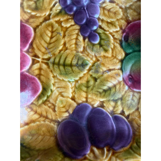 Ceramic 1930s Sarreguemines Majolica Barbotine Serving Bowl, France For Sale - Image 7 of 9