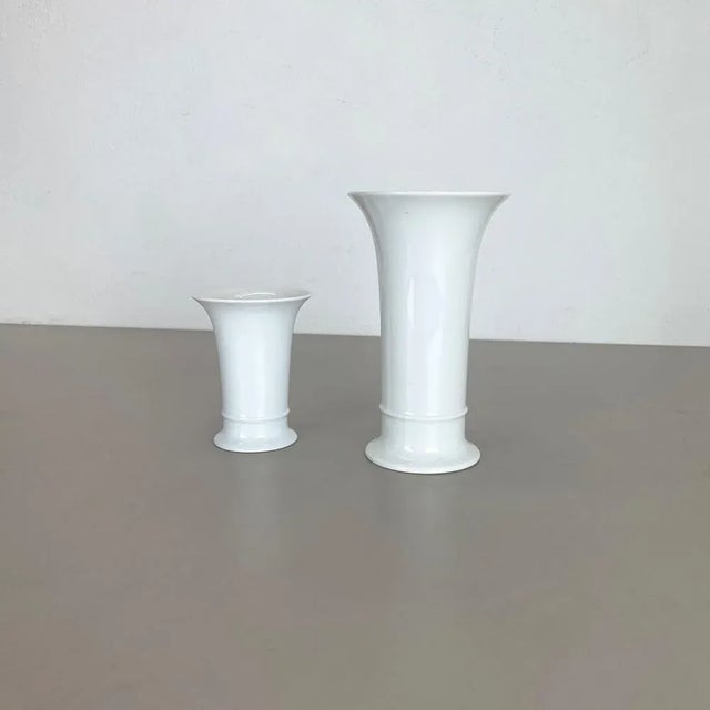 Contemporary Op Art German White Porcelain Vases from AK Kaiser, 1970s, Set of 2 For Sale - Image 3 of 18