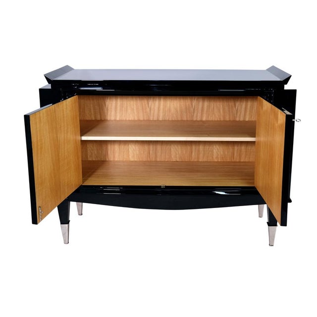 Art Deco Sideboard in Black High-Gloss Lacquer with Chrome Sabots and Chrome Fittings, 1940s For Sale - Image 4 of 9