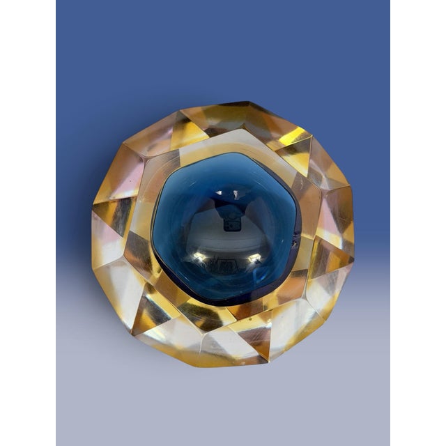 Murano sommerso piece for sale. Beautiful classic vintage piece. This item is a mid-century Venetian Murano Sommerso art-...