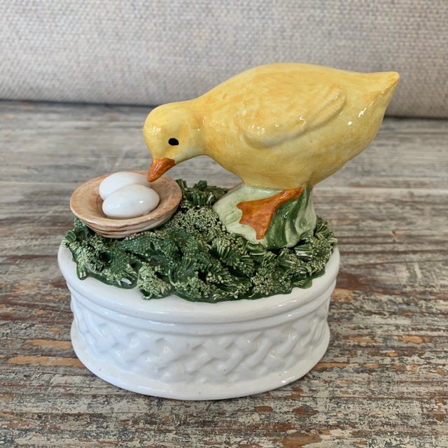 Italian Italian Porcelain Chicken Egg Box For Sale - Image 3 of 3