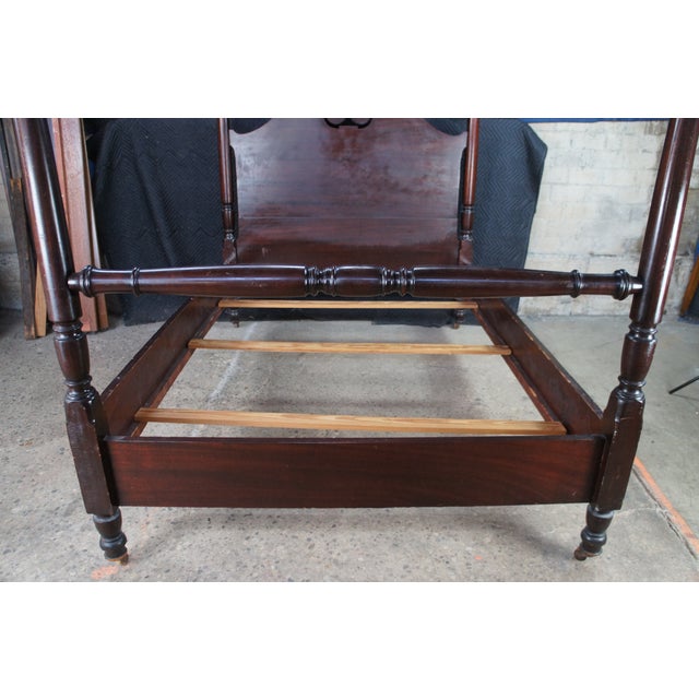 Antique Mahogany Sheraton Style Full Size 4 Post Open Pediment Bed For Sale - Image 11 of 12