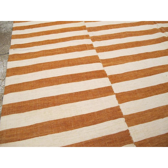 Mid-Century Modern Galerie Shabab Collection Mid-20th Century Turkish Flatweave Kilim Accent Rug For Sale - Image 3 of 7