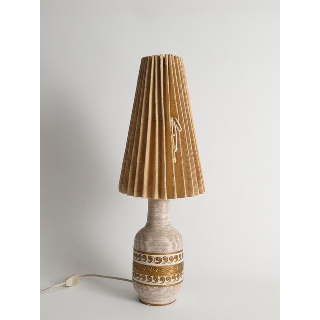 White and Gold Ceramic Table Lamp by Fratelli Fanciulacci, 1970s For Sale - Image 4 of 18