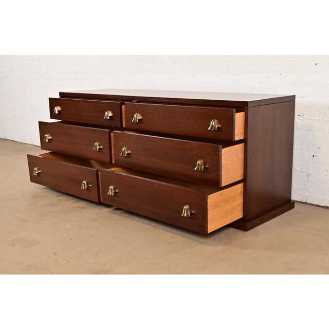 T. H. Robsjohn-Gibbings for Widdicomb Mid-Century Modern Hollywood Regency Mahogany Dresser or Credenza, Newly Refinished For Sale In South Bend - Image 6 of 14