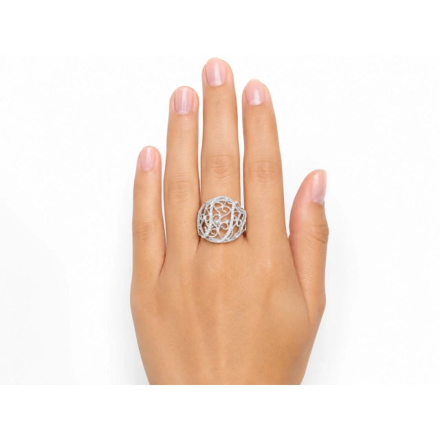 Traditional 1970s 18K White Gold Diamond Filigree Scroll Band Ring Estate, Size 6.75 For Sale - Image 3 of 3