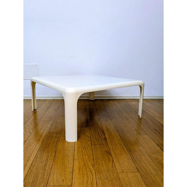 White Demetrio 70 Coffee Table by Vico Magistretti for Artemide, Italy, 1970s For Sale - Image 12 of 15