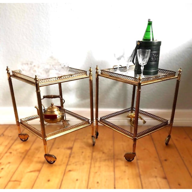 Vintage Art Deco French Serving Trolley with Removable Tray, 1950s, in Very Good conditions. Designed 1950 to 1959