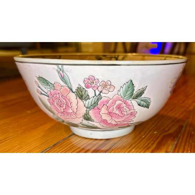 Vintage Chinese Hand Painted Enameled Porcelain Bowls For Sale - Image 10 of 16