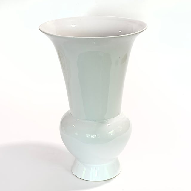 Hollywood Regency The Ultimate Classic Oversized White Ceramic Urn For Sale - Image 3 of 7