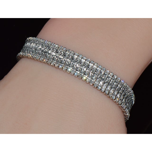 Silver Authentic Roberto Coin 18k White Gold 2.08Cts Natural Diamond Flexible Link Bracelet For Sale - Image 8 of 17
