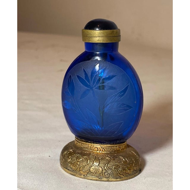 Chinese Antique Chinese Etched Cobalt Glass Chased Bronze Striker Lighter Snuff Bottle For Sale - Image 3 of 11