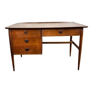 Mid Century Modern Basset Furniture Walnut Desk For Sale