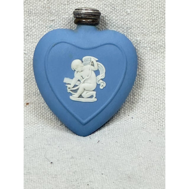 Art Nouveau Vintage Wedgwood Jasperware Heart Perfume Bottle For Sale - Image 3 of 7