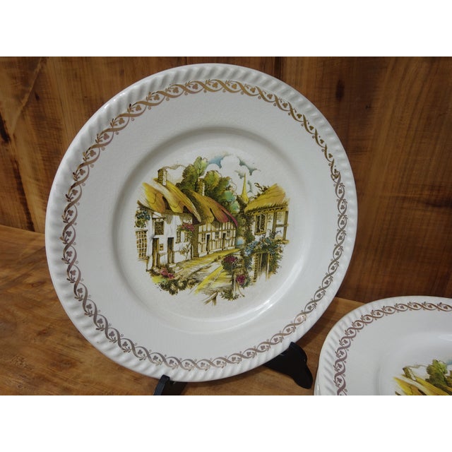 Set of 6 dinner plates, 24 cm in diameter. Made of French earthenware in Lorraine before 1923 by Keller & Guérin,...